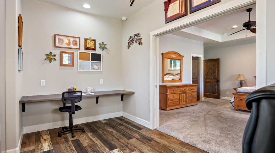 Office/ Den