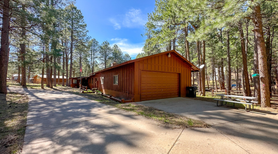 Exterior Garage