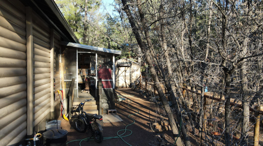 Side Yard/Entry to Arizona Room
