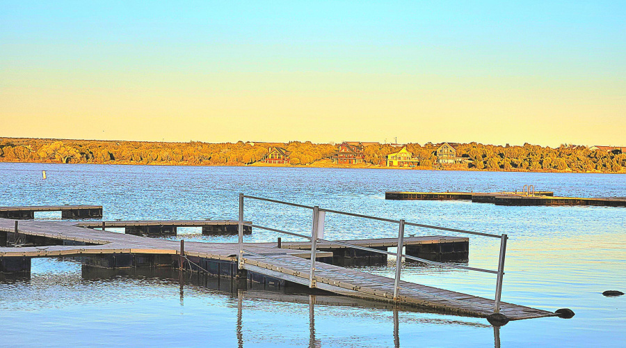 White Mountain Lake