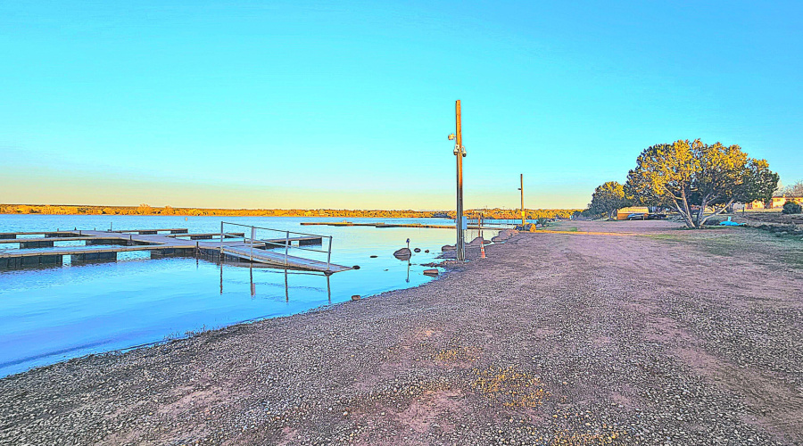 White Mountain Lake