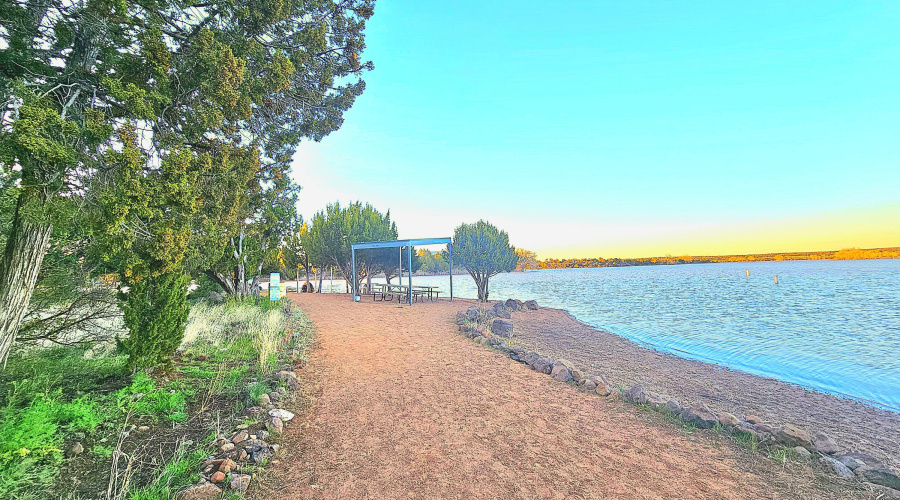 White Mountain Lake