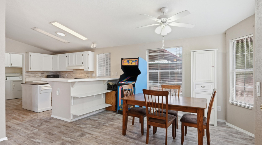 Dining/Kitchen
