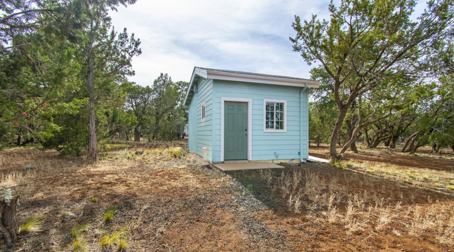Shed