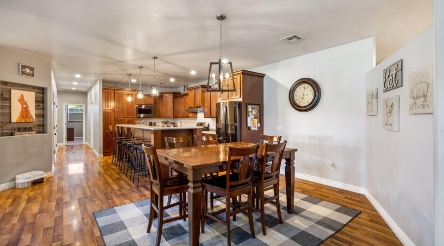 Dining Kitchen