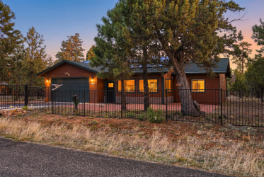 3322 Durango Drive, Happy Jack, Arizona 86024, Bedrooms, ,Bathrooms,Residential,For Sale,Durango,94036