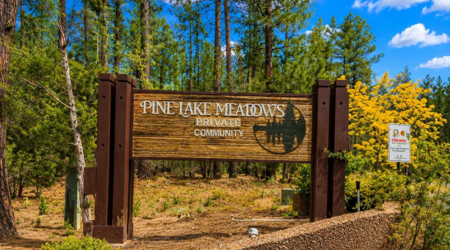 Welcome to Pine Lake Meadows