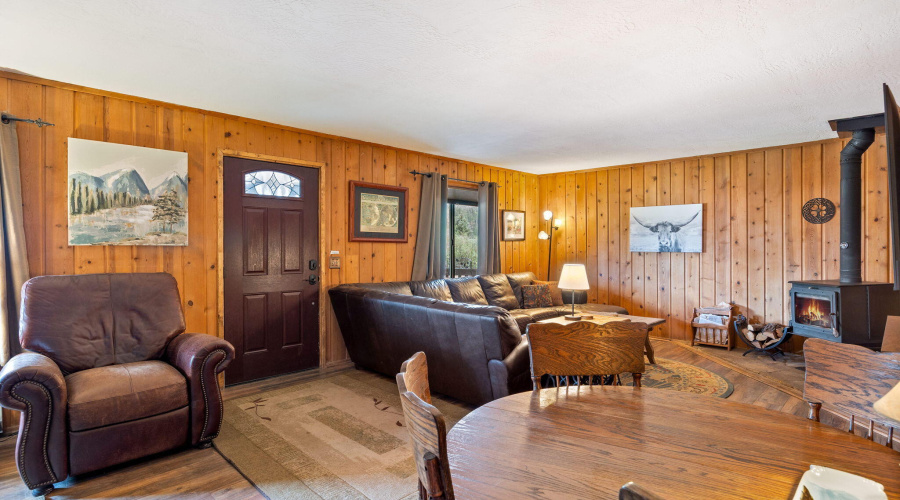 BIG CABIN LIVING 3