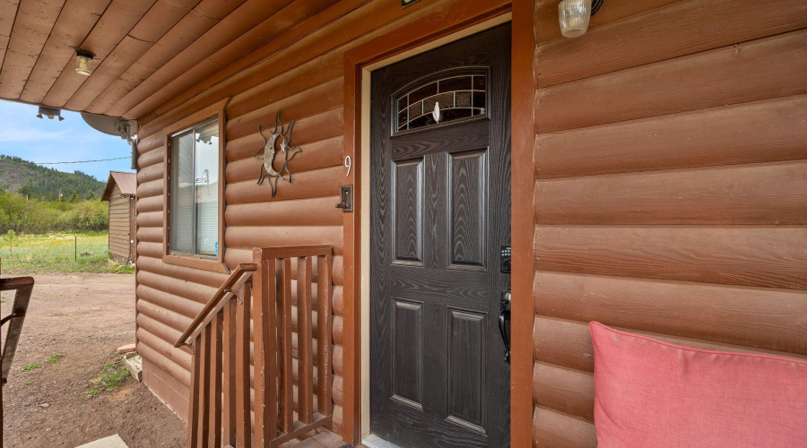 SMALL CABIN ENTRY