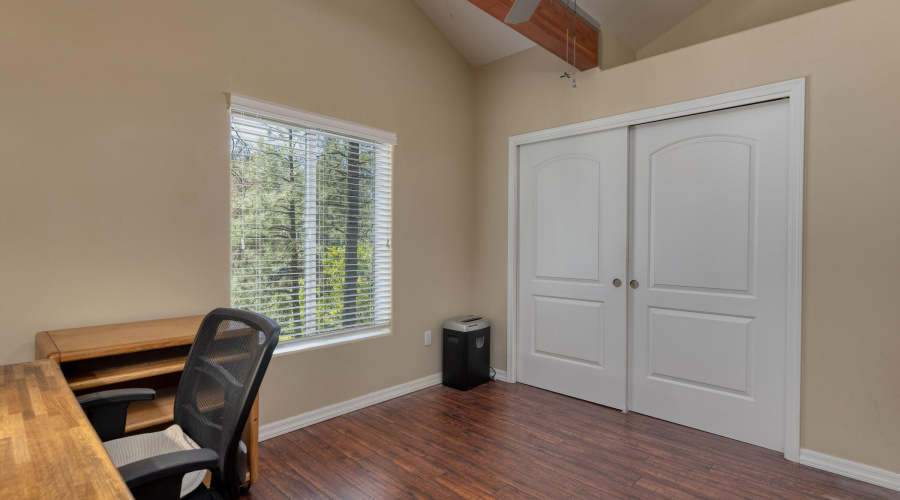 Office/Guest Bedroom