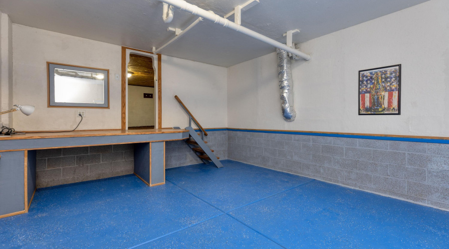 Under House Flex Room