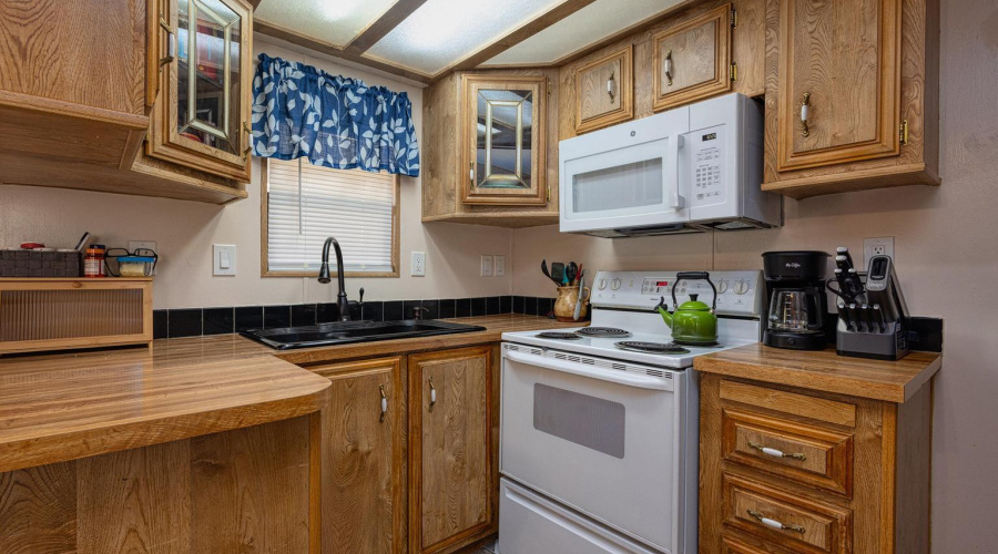 McNeil Kitchen 1