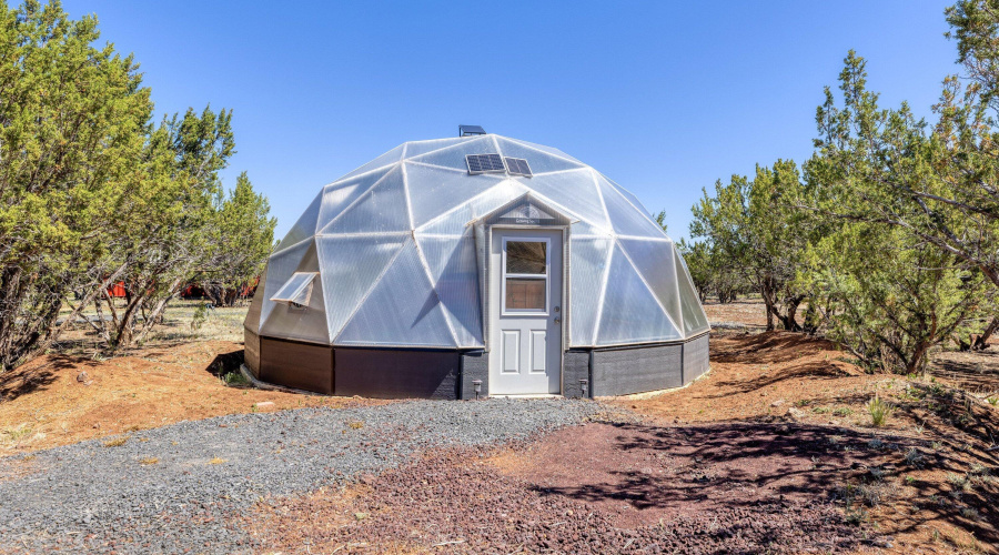 487 County Road 3144, Vernon, AZ 85940