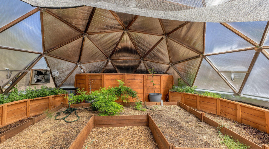 487 County Road 3144, Vernon, AZ 85940