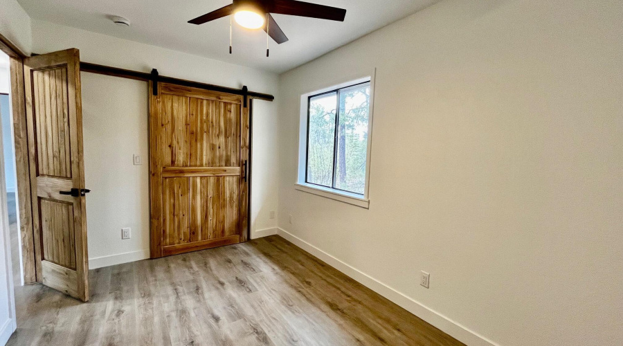 Upstairs bedroom #2