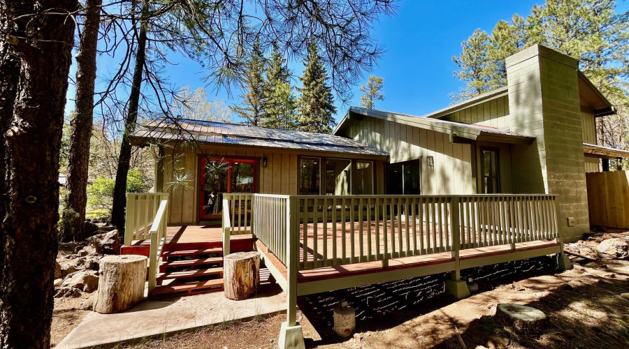 Large rear deck