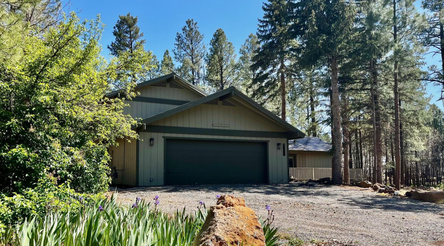 Garage & RV parking to the left