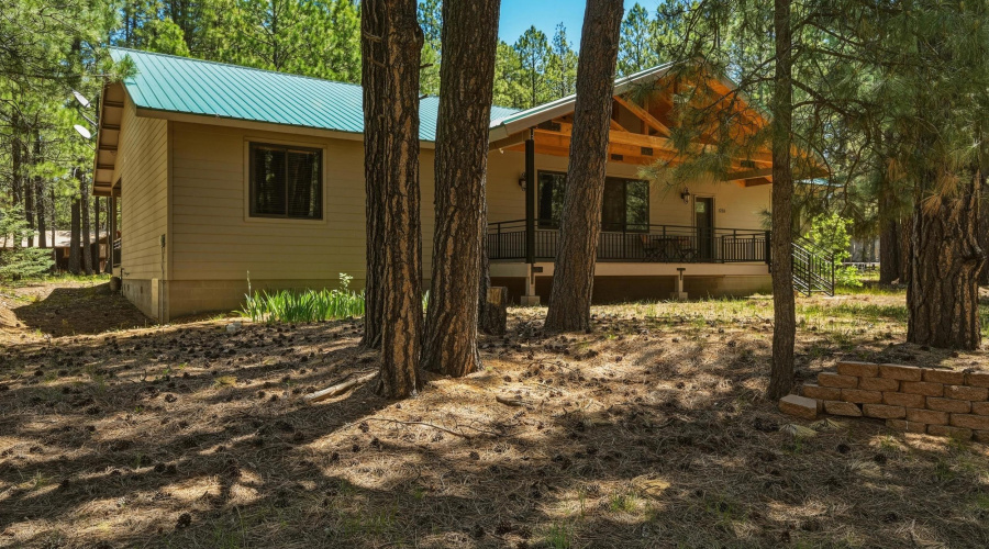 FRONT House