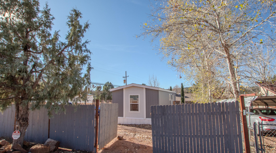 Mikesell - Apache Dr MLS-02