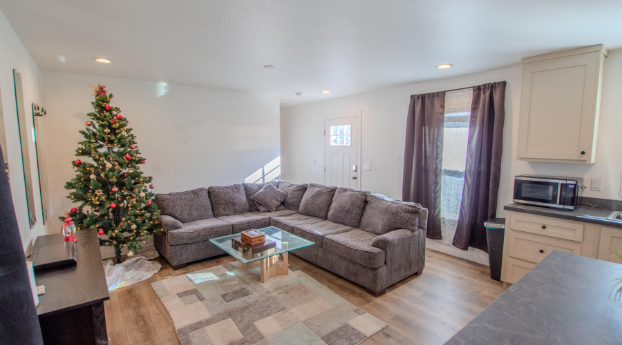 Mikesell - Apache Dr MLS-19