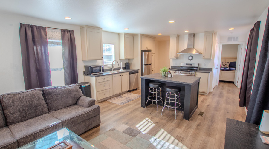 Mikesell - Apache Dr MLS-21