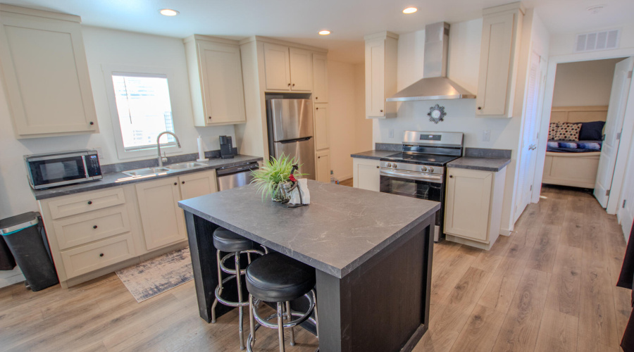 Mikesell - Apache Dr MLS-22