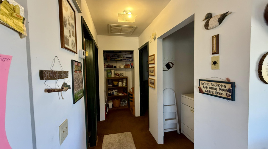 Hall to bedrooms