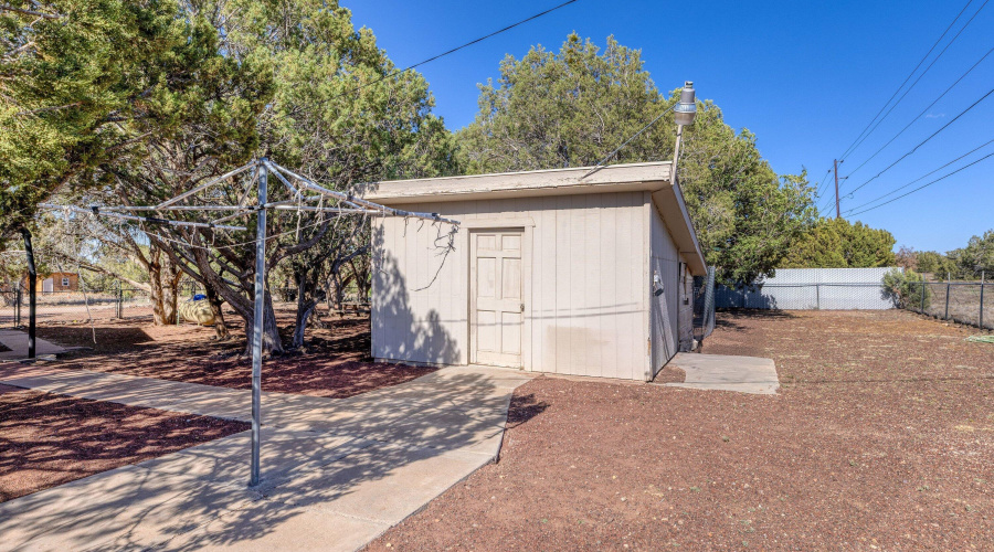 Shed