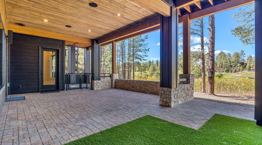 Lower Level Walkout patio