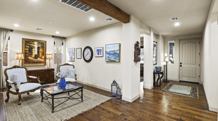Formal dining can be office