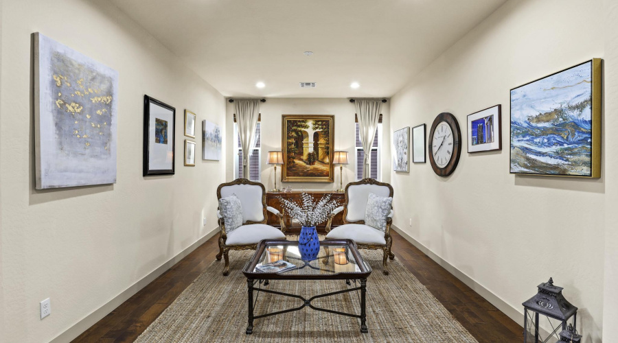 Possible third bedroom
