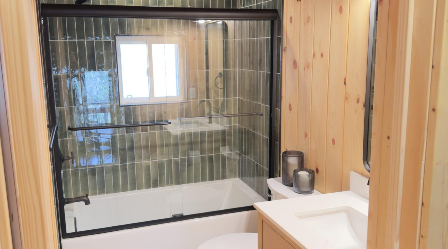 Main full bath