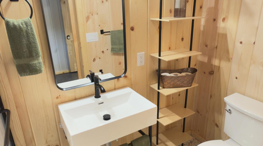 3/4 Bathroom