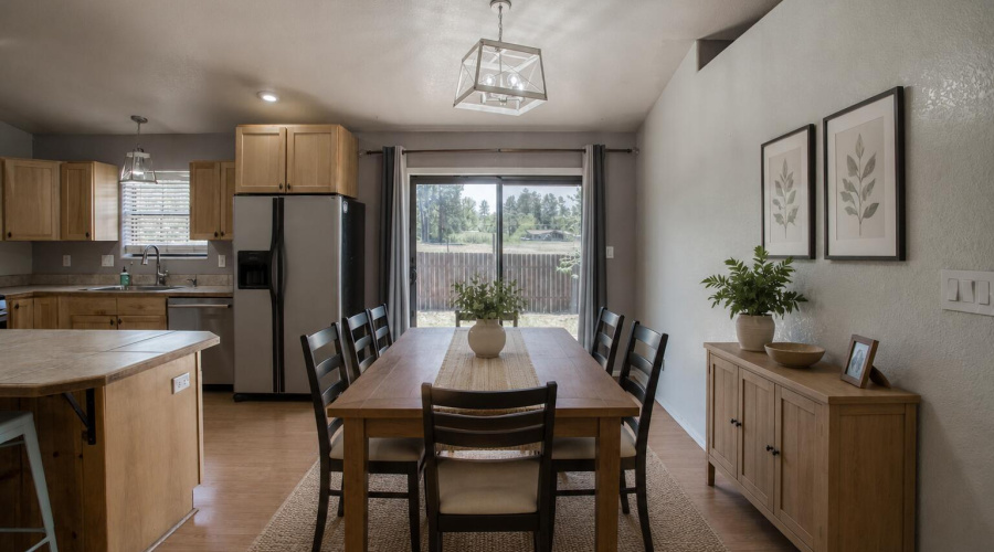 STAGED Dining