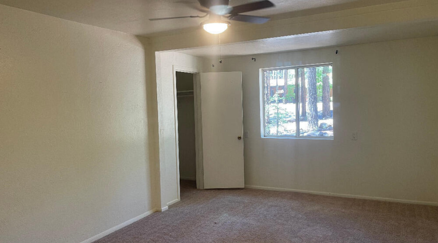 8239 Bucksprins Rd Bed 2 Window
