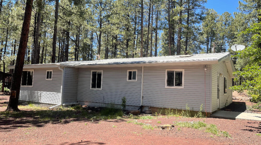 8239 Bucksprins Rd Rear