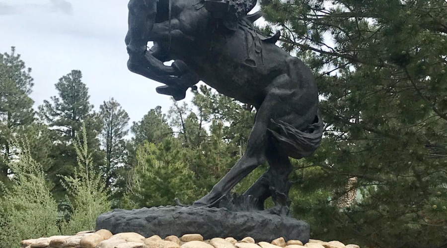 BRONZE STATUES THROUGHT THE COMMUNITY