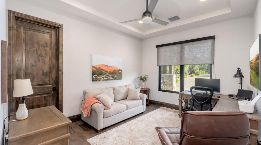 602 N Redbud Cir - 30