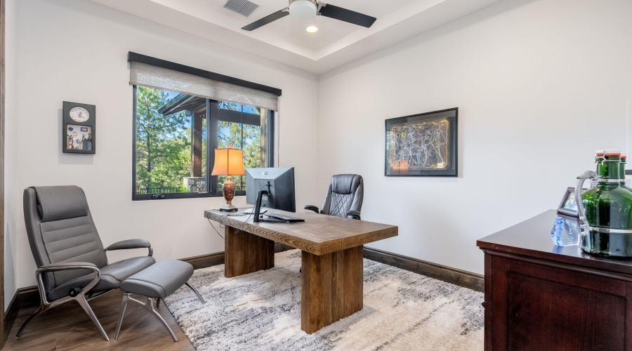 602 N Redbud Cir - 37