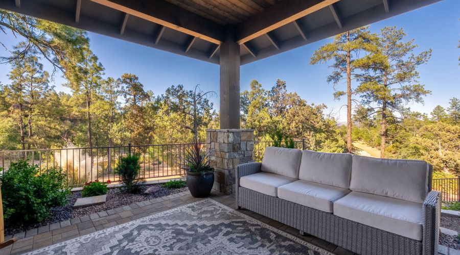 602 N Redbud Cir - 54