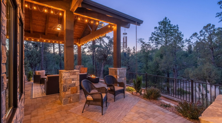 602 N Redbud Cir - 65