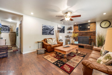 2176 Wildlife Trail, Overgaard, Arizona 85933, Bedrooms, ,Bathrooms,Residential,For Sale,Wildlife,261328