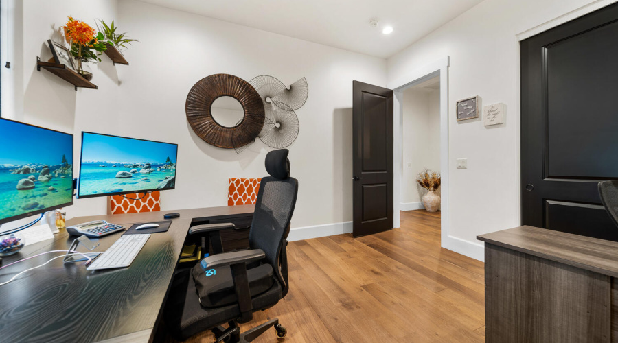 Office/Guest Room