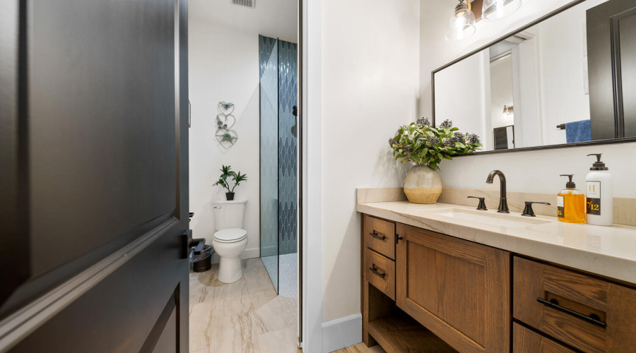 Guest Retreat Bath