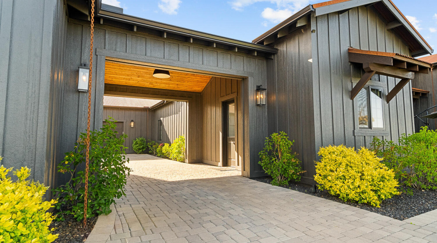 Impressive Pass-Through Pave Driveway