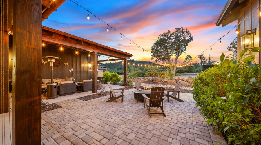 Paver Back Patio with roll down shades