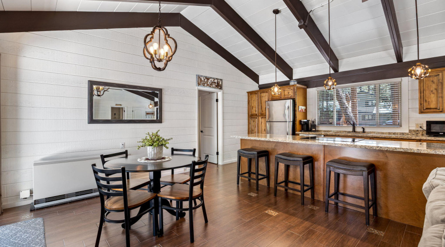 Dining to Kitchen