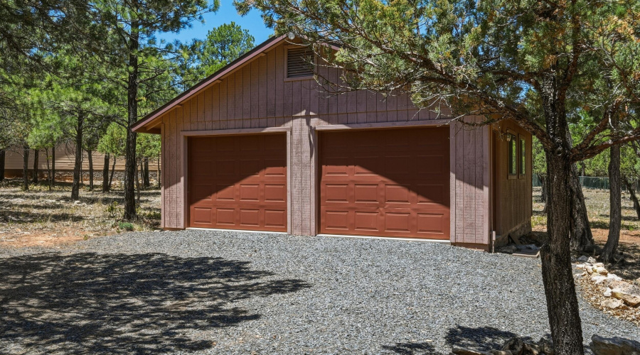 28 2 car garage