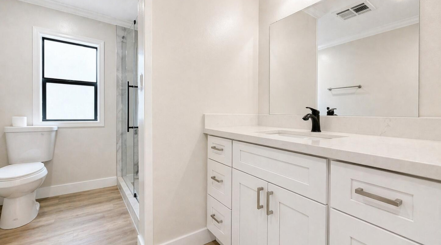 Greenleaf Bathroom 2
