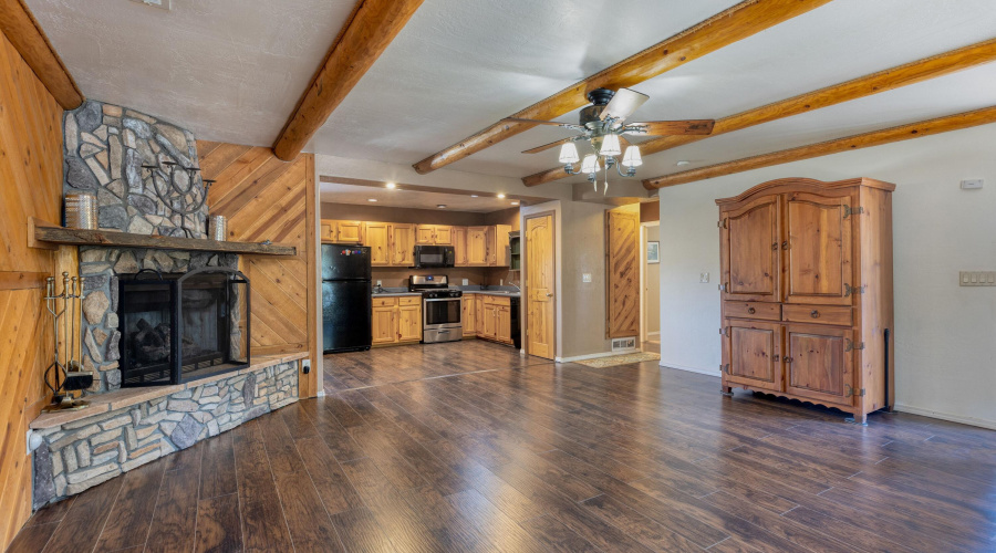 LARGE OPEN LIVING AREA